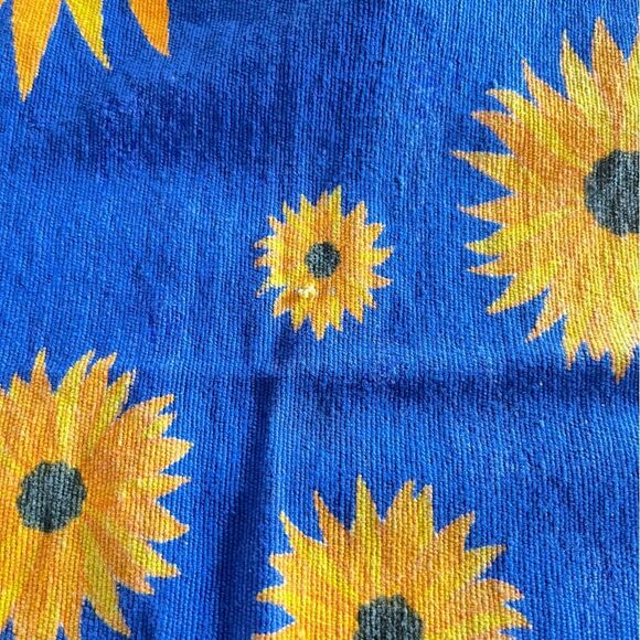 MammaRo’ Lucca Sunflower Print Cloth Napkin Set (5) - Picture 3 of 7